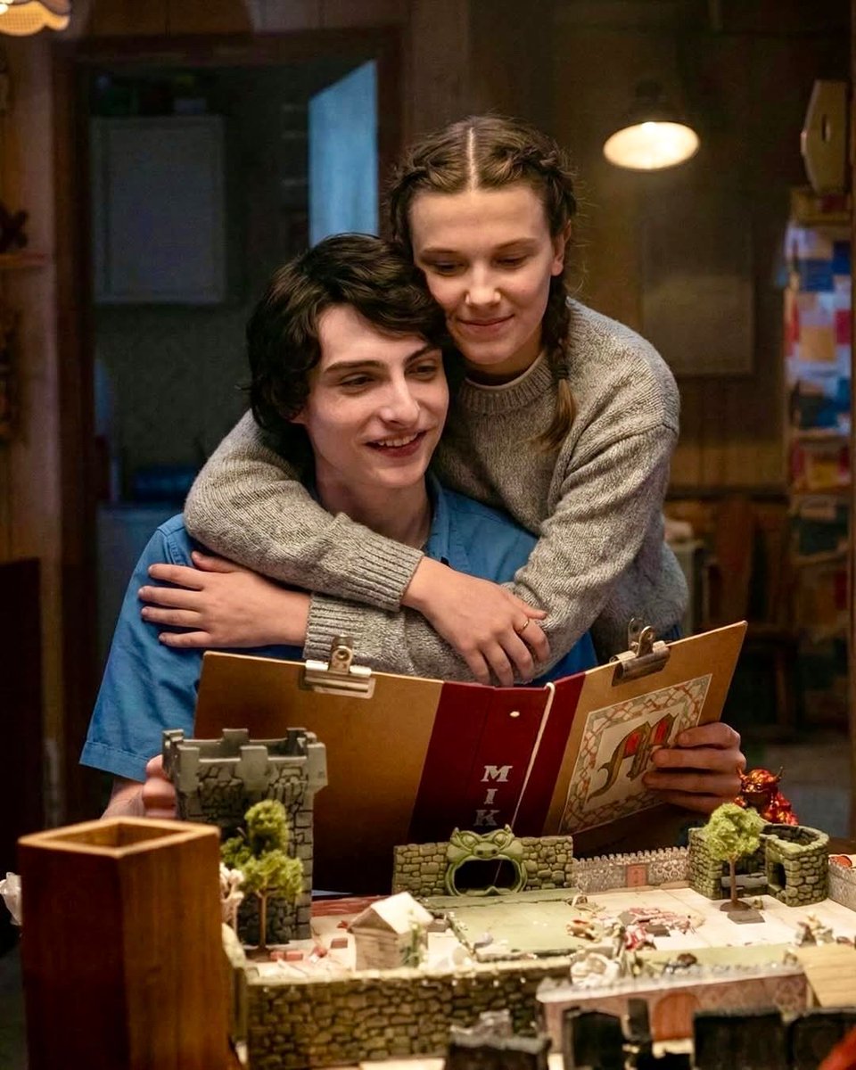 StrangerNews11's tweet image. The ending we deserved???😭