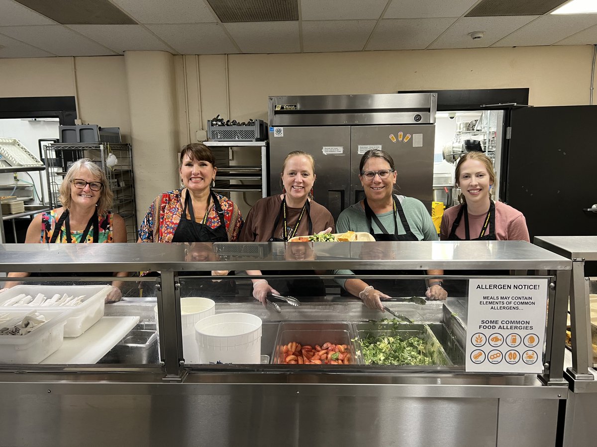 Every day, volunteers step up to offer kindness and remind our neighbors that they are seen and valued.

👉 Want to be part of this?
Sign up to volunteer and help bring hope, dignity, and community to neighbors in need.

🔗 Volunteer today: portlandrescuemission.org/volunteer