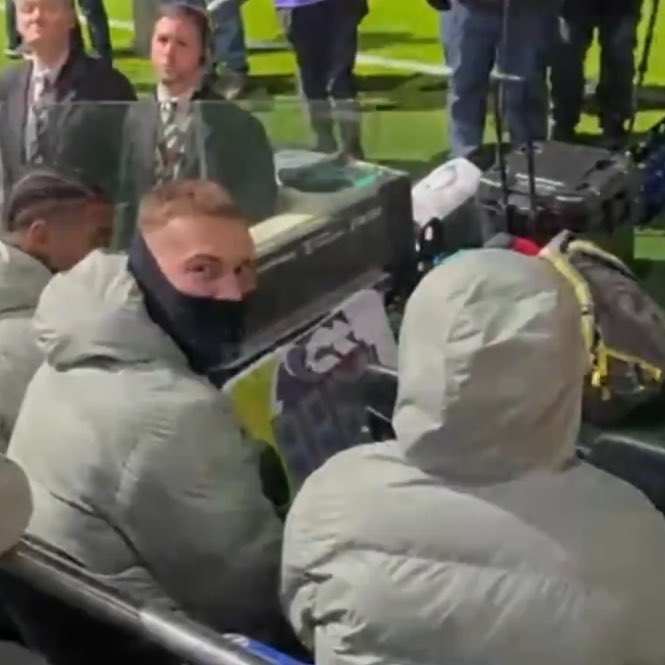 sanirim ondan hoslaniyorum