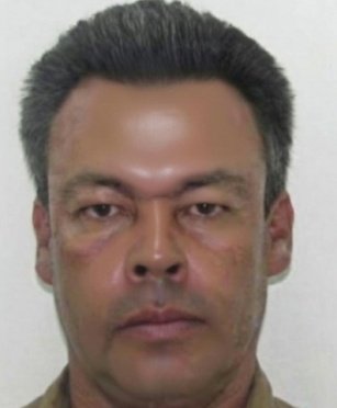 "Este maldito acabó con la vida de mi primo. Actualmente es prófugo de la justicia tras haberle quitado cobardemente la vida a Pepe. Byron Orlando Pineda Peralta, Exsubdirector de la <a href="/PNCdeGuatemala/">PNC de Guatemala</a>.  ¡Ayúdenme a difundir con reposts, por favor!" <a href="/vvmermaid27/">VV</a> #JusticiaParaPepe