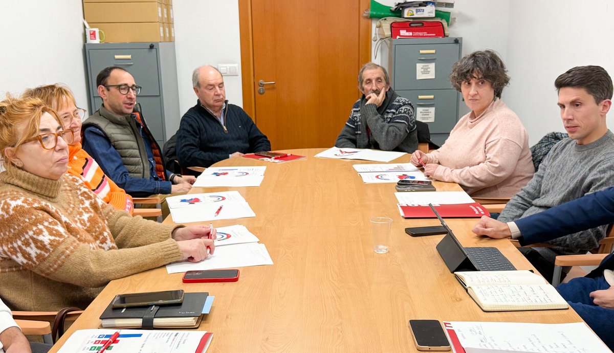 🔴 La candidatura del PSOE de Salamanca para las elecciones en CyL se ha reunido en la sede socialista de la capital.

👉🏻 Trabajar por el CAMBIO de cara a los comicios de marzo es el único objetivo de un equipo preparado, con ganas de trabajar y compromiso con nuestra tierra.