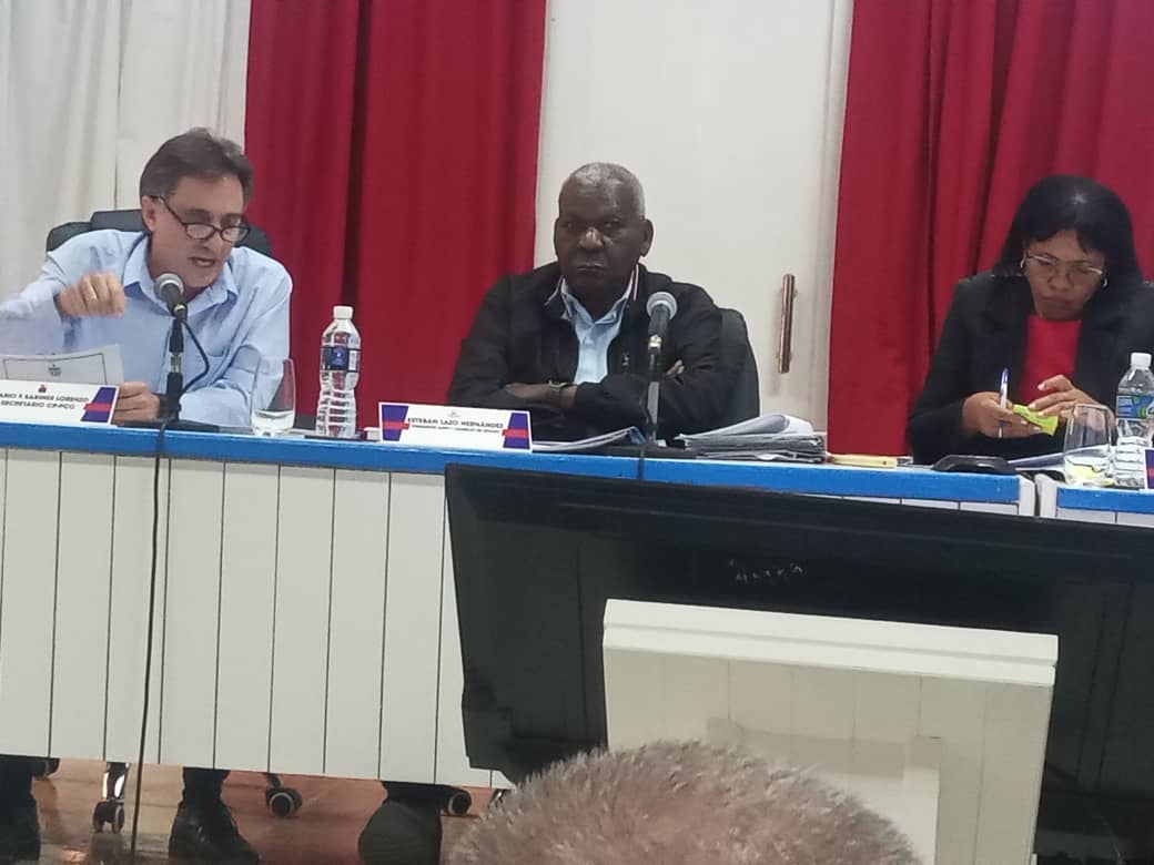 📢Se realiza en #Matanzas, el Consejo de Gobierno,  con la presencia de <a href="/EstebanLazo13/">Esteban Lazo</a> ,  Presidente de la <a href="/AsambleaCuba/">Asamblea Nacional Cuba</a> , donde se abordan temas vinculados al programa de gobierno para corregir distorsiones, así como los retos a enfrentar en el 2026.
<a href="/mariofsabines/">Mario Sabines Lorenzo</a> <a href="/CaridadPoey/">Marieta Poey Caridad</a>