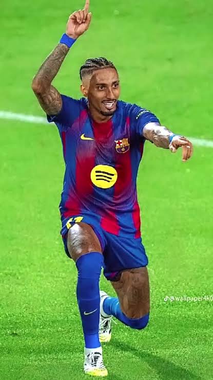 ChelfcAbby's tweet photo. Lamine yamal is talented no doubt but there is nothing he has over this guy except the media and Barcelonia hype. #FCBATH https://t.co/X6yDvmV3vk