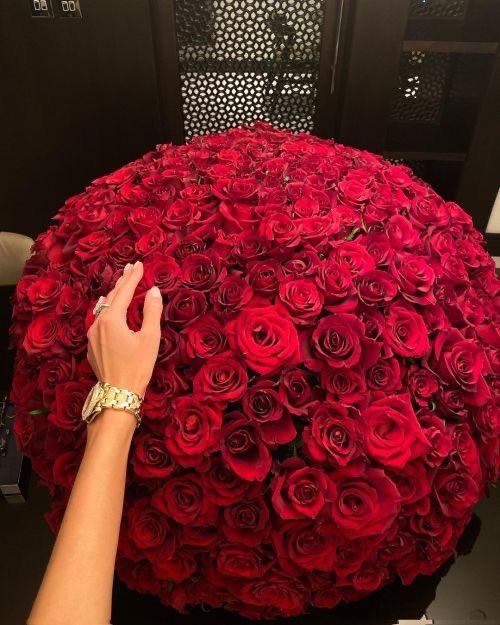 IQUEEEN__'s tweet image. 