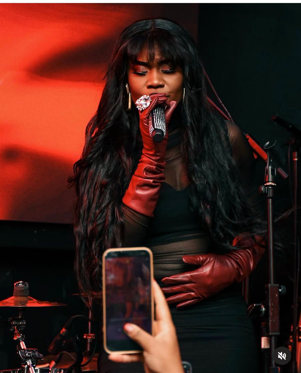 August3Shellena's tweet image. Pa bay fanatik fanm sa defi rebelle yo degè nan 12ERA alon @rutshelle move moun sa nap ba yo leson yap yenyen nap mete chif