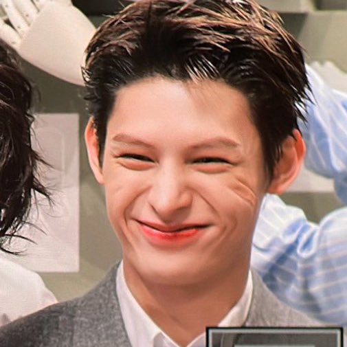 jamesyogurt_'s tweet image. 