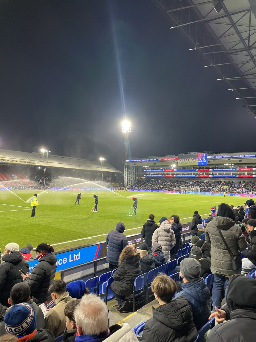 Les cheerleader de Crystal Palace c’est du haut niveau !