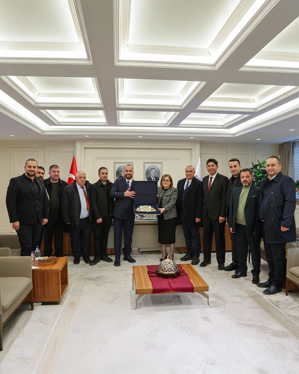Gaziantep Büyükşehir Belediyesi’nin öncülüğünde,unutulmaya yüz tutmuş susamlı kıtır helva,leblebi helva,cevizli sakız helva gibi yöresel ürünlerimizin coğrafi işaret tescilinin alınmasında en büyük  emeği ve katkıyı sunan Sayın Bakanımıza teşekkür ediyoruz.<a href="/FatmaSahin/">Fatma Şahin</a>