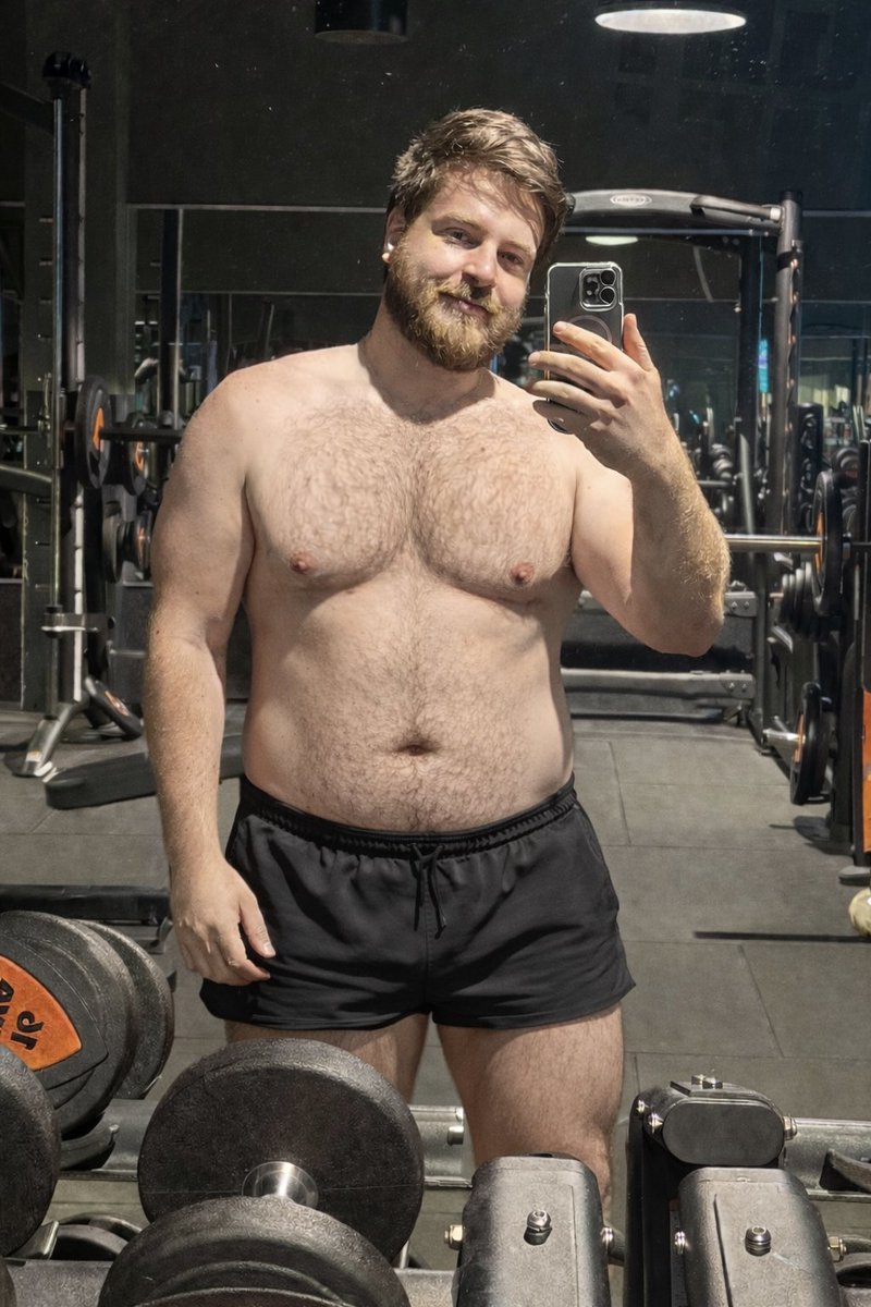 steve_197's tweet image. Cause I'm comin' at you like a dark horse