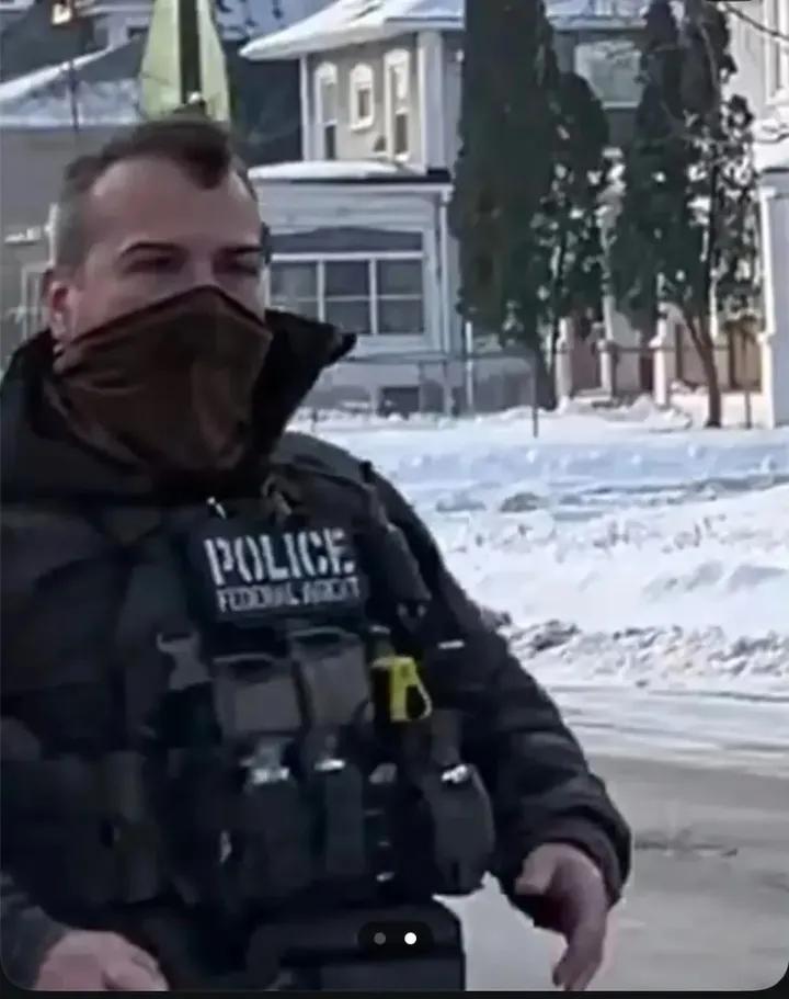 covie_93's tweet image. According to trump this (pictured below) is the ICE thug who is lucky to be alive and recovering in the hospital after he was "viciously" ran over by the driver in Minneapolis whom he fatally shot.