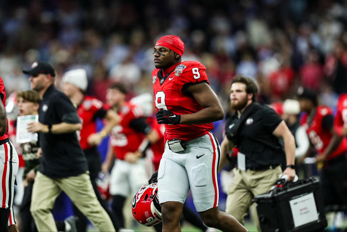 EthanBarbour5's tweet image. Year 1 is in the books!  #GoDawgs

“Blessed is the one who endures trials, because when he has stood the test he will receive the crown of life that God has promised to those who love him.”  James 1:12 🙏🏾 #KeepGrinding #TrustTheProcess #NoDaysOff #Invictus