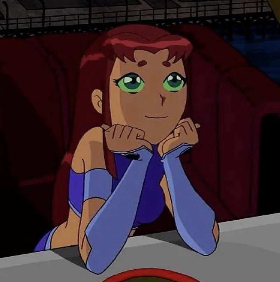 Hoodville_'s tweet image. Btchs will stare at u like this and say they love you and be talking to 5 other dudes