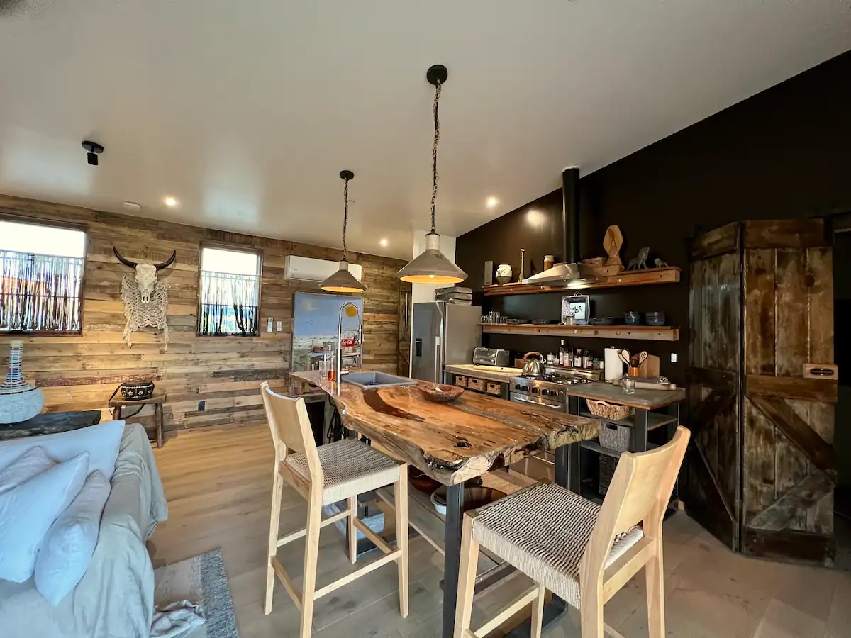 lonesierraviews's tweet photo. 🔗 Book your stay now:
👉 https://t.co/5Fm33Sf9pL
#ExploreTheWorld #AdventureAwaits #makeupchallenge #HomeAwayFromHome #Staycation #LuxuryStay #GetawayGoals #EscapeTheOrdinary #NatureLovers #hikingadventures #CaliforniaDreaming #Wanderlust #ScenicViews #ExploreCalifornia https://t.co/djdq75DI6f