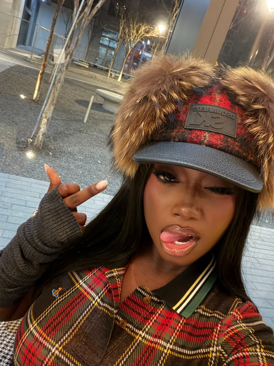 𝑎. 𝐦𝐨𝐝è𝐥𝐞 tweet media