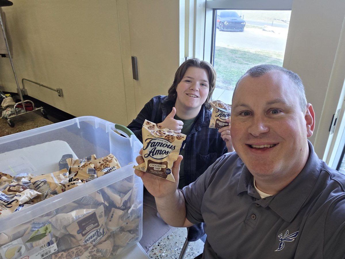 Rich Dameron tweet media