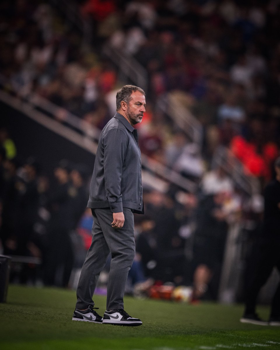 FCBarcelona's tweet photo. Another final, coach. https://t.co/FpJZYXnjDF