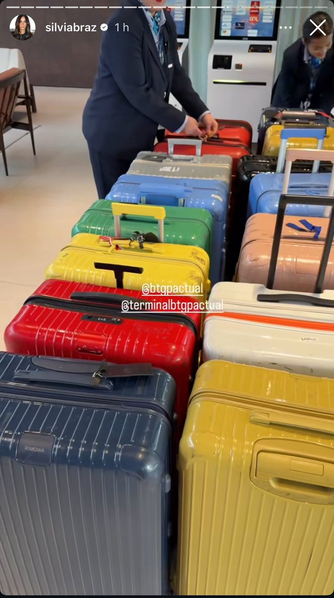 A lojinha de mala rimowa das braz. Queridas