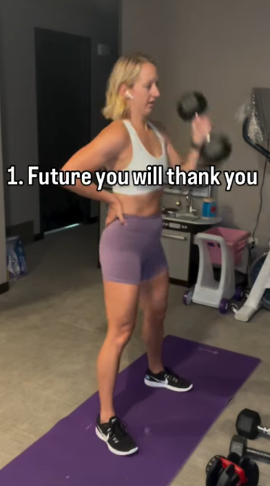 I don’t HAVE to workout… I GET to 
Future me wins, consistency stacks, energy + mood stay   Reframed my morning like this.
Who's choosing to show up today? Drop   #WorkoutMotivation #GetToNotHaveTo