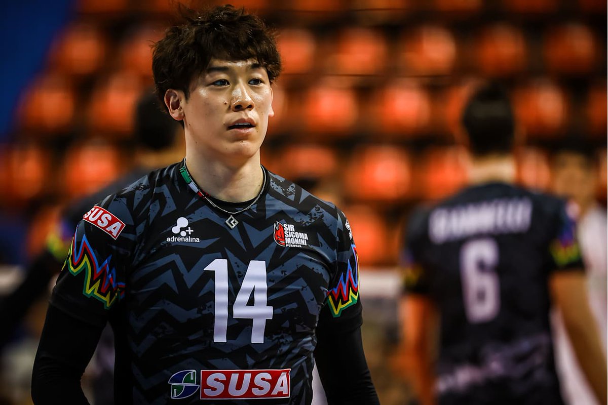 ❗️ Być może w kwestii powolnego odbudowywania pewności siebie, Yuki Ishikawa potrzebował takiego tie breaka na tle... Las Palmas. Zagrał w nim bardzo dobrze i zapewnił Perugii wyjazdowe zwycięstwo. 🔝

Foto: Volleyball World 
#CLVolleyM