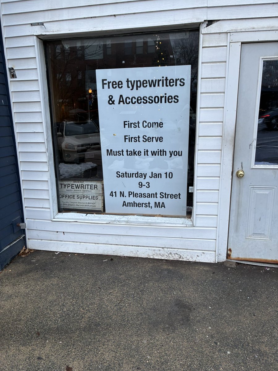 Only In Amherst tweet media