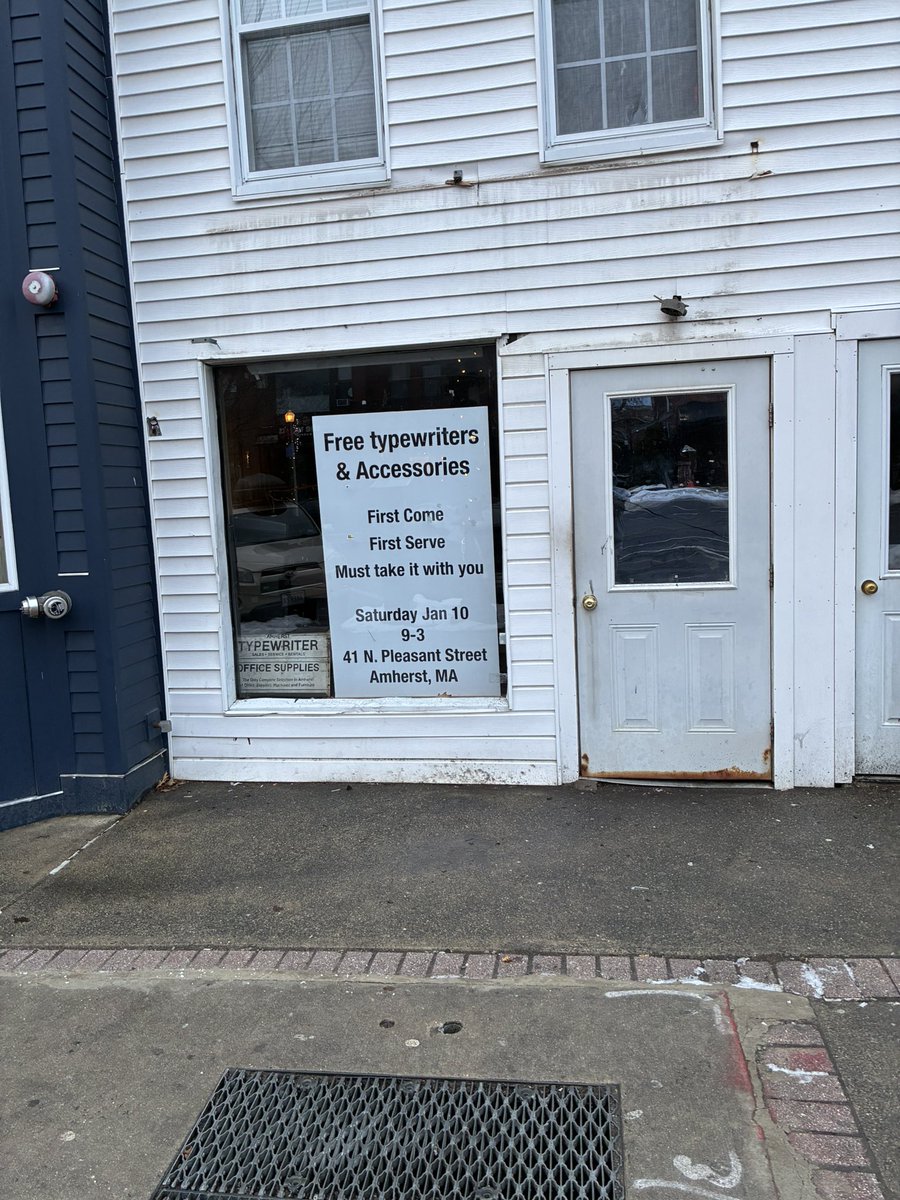 Only In Amherst tweet media