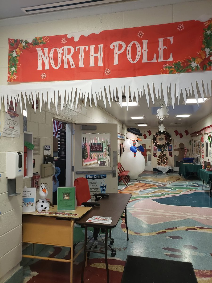 starplayers_ppr's tweet photo. Click link and vote for Holmesburg Rec to win the Holiday decorations contest-People's choice. 

https://t.co/gcuDDAjrk7 https://t.co/DHSUCQChEU