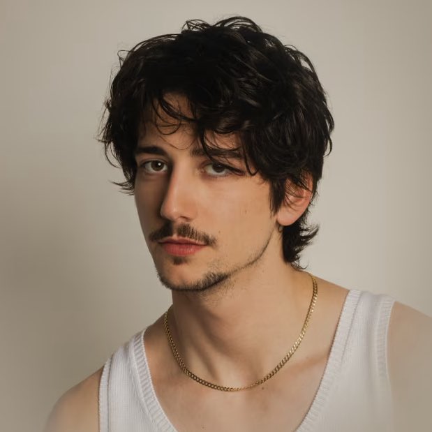 🚨 TEMOS NOMES! Teagan Croft e Milo Manheim foram confirmados como Rapunzel e Flynn Rider no live-action de "Enrolados".