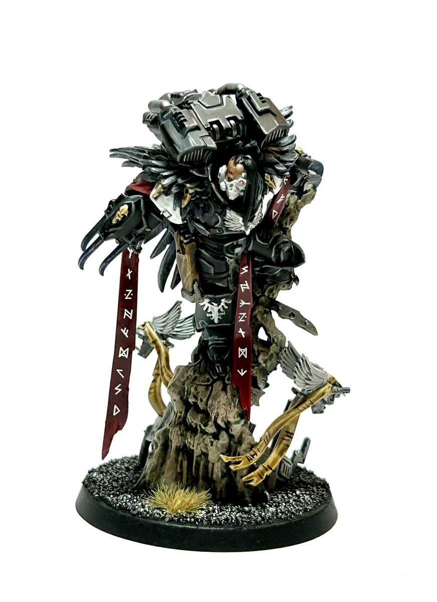 averagepaints's tweet image. Aethon Shaan, a man with two first names and a haircut straight outta 2010 Skrillex. I love him and now I’ve painted him! #WarhammerCommunity #PaintingWarhammer