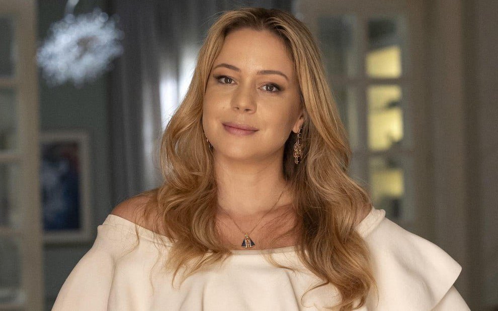 telenewstn's tweet image. 🚨 Izabel de Oliveira diz que criou os vilões de #CoraçãoAcelerado para provocar riso no público, mas avisa que a proposta vai além da comédia. A autora de #CheiasDeCharme afirma que Zilá, personagem de Leandra Leal, será mais cruel do que a icônica Chayene (Cláudia Abreu):…