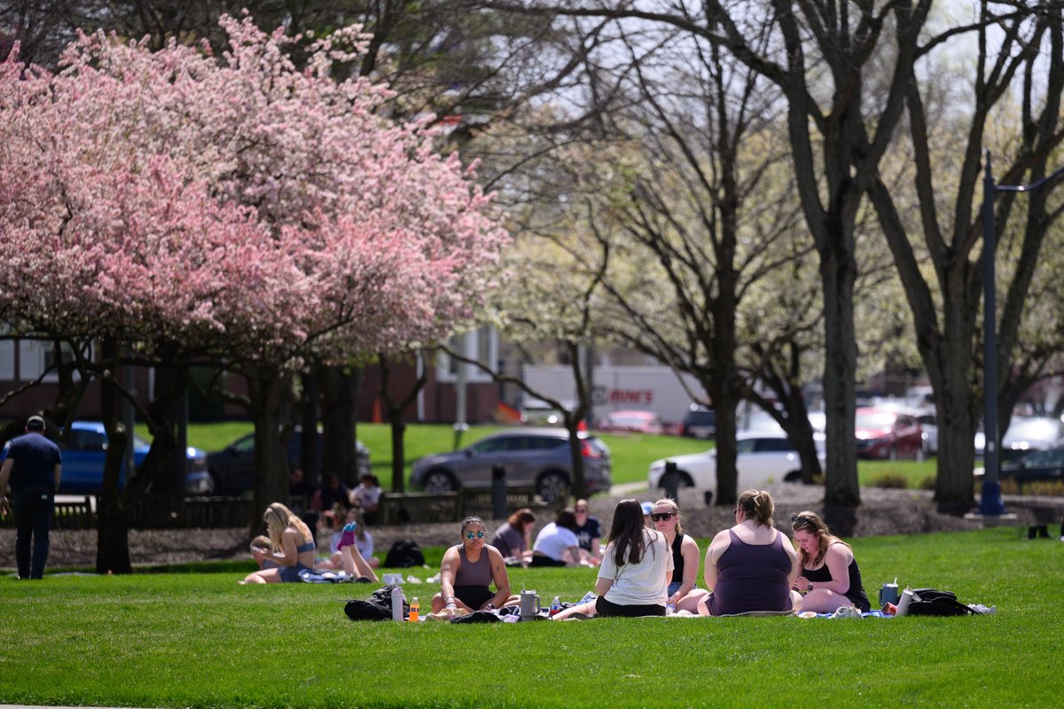 butleru's tweet image. This faux spring weather has us dreaming of this. 💭