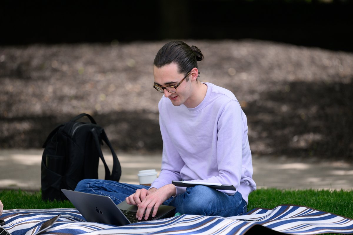 butleru's tweet image. This faux spring weather has us dreaming of this. 💭