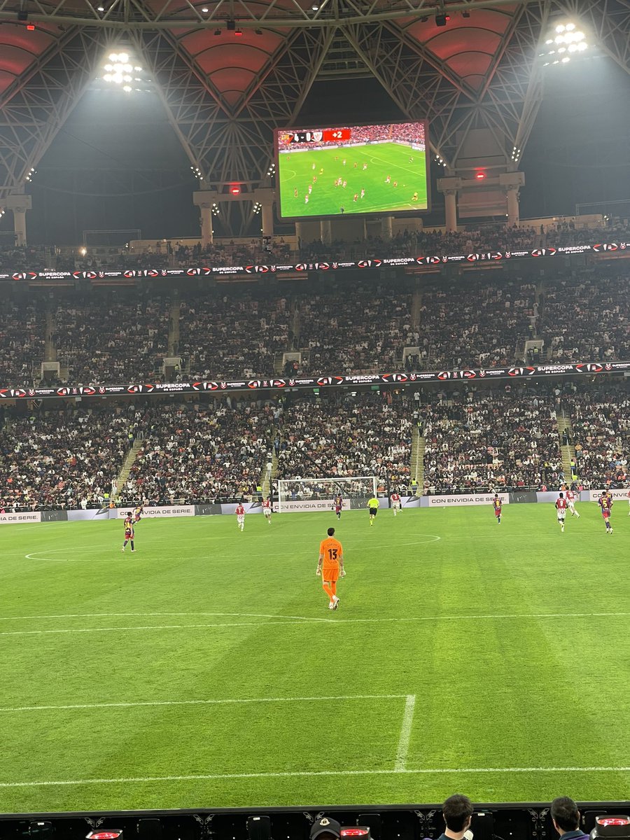 افضل حارس فالعالم قدام عيوني