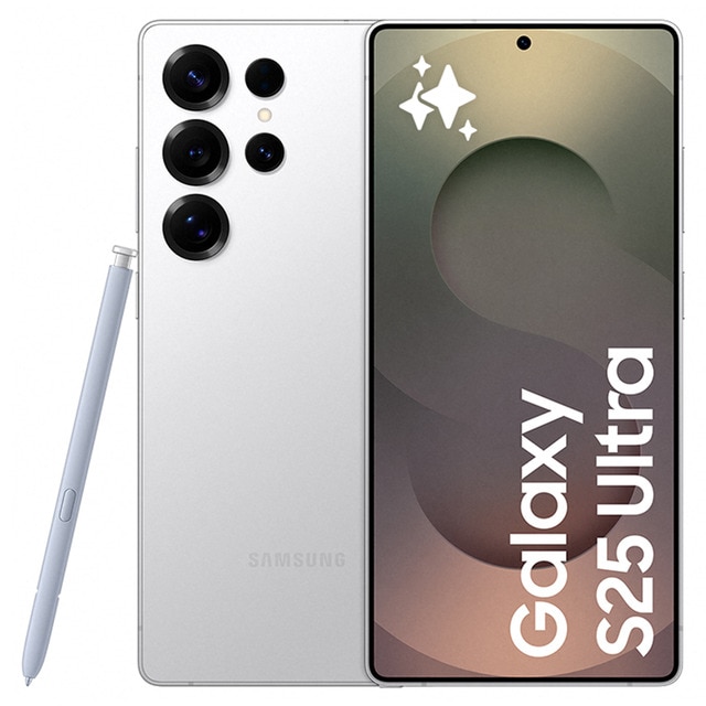 SweetSinger_'s tweet image. —Solo hay tres. Pequeños pero costosos. Unos auriculares de calidad, un móvil de última generación y un último regalo que se guarda tras la espalda. 

Se nota que está nervioso al dárselo. Es una cajita roja con un anillo de noviazgo dentro que les representa a ambos &amp;gt;