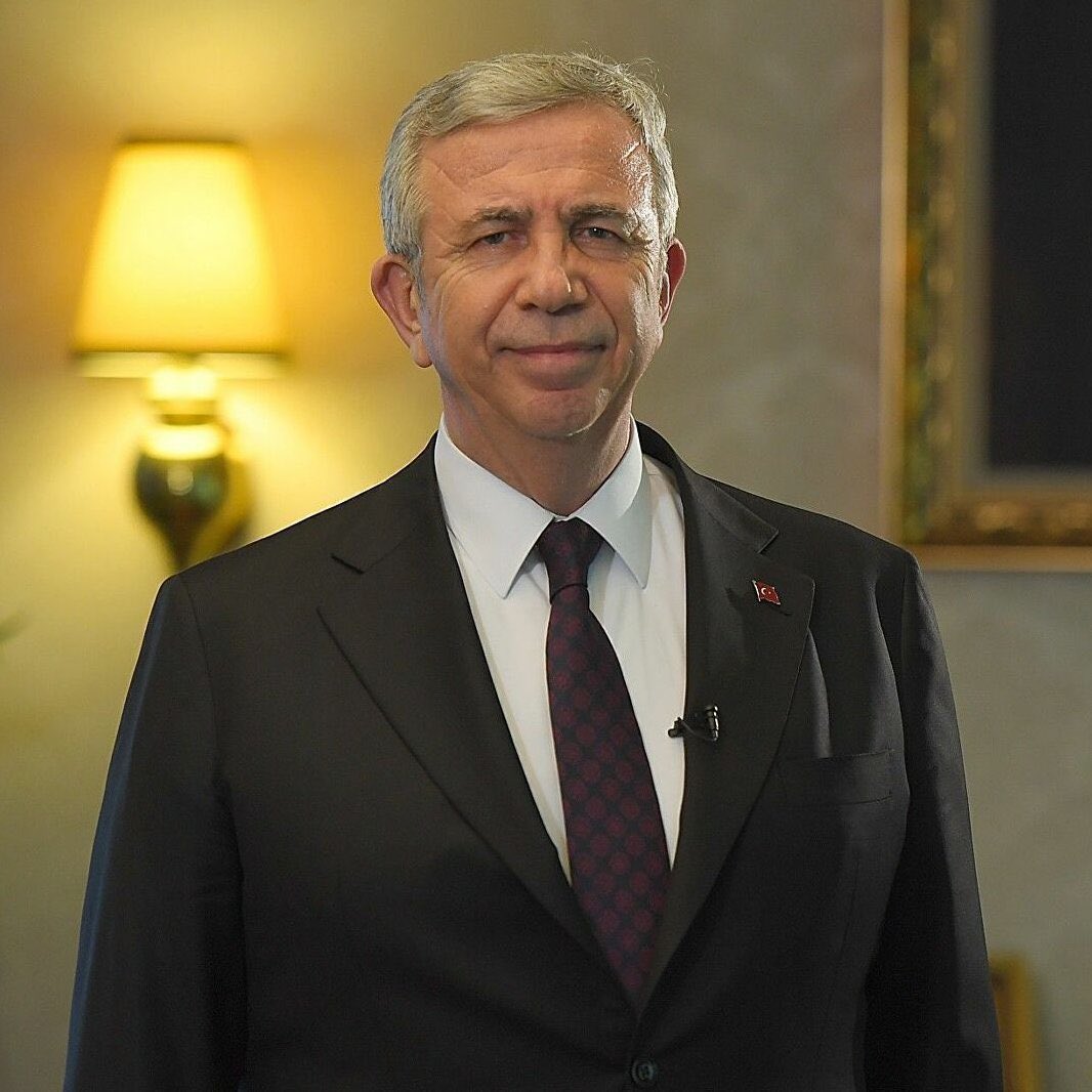 VideoCambazi's tweet photo. Cumhurbaşkanı Erdoğan: "Başkent Ankara'ya haftalardır su bile veremeyen beceriksizlerin insafına bu milleti bırakmayacağız." https://t.co/ucDGL3XGpe