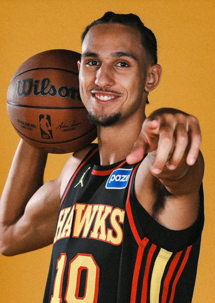 TheHoopCentral's tweet image. Zaccharie Risacher tonight:

25 Points
8 Rebounds 
8/13 FGM
7/9 3PM
34 Minutes