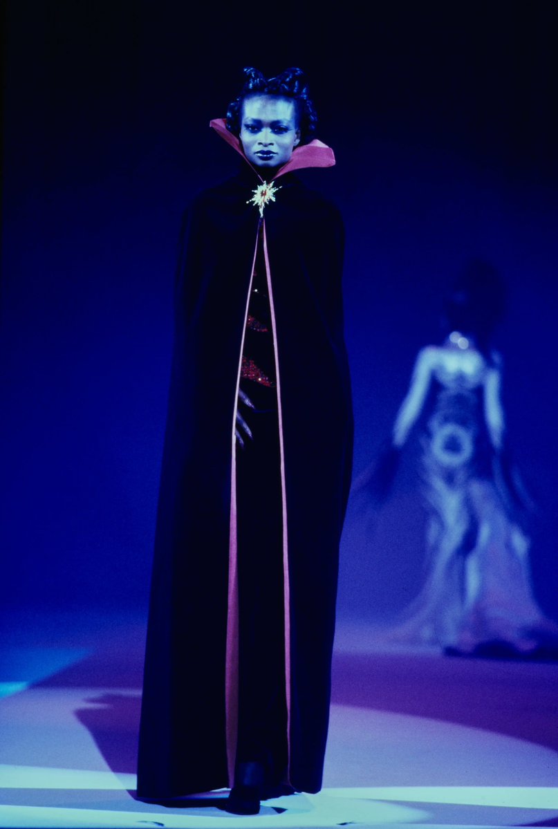 ryvnlovve's tweet image. Debra Shaw for Thierry Mugler Haute Couture F/W 1997