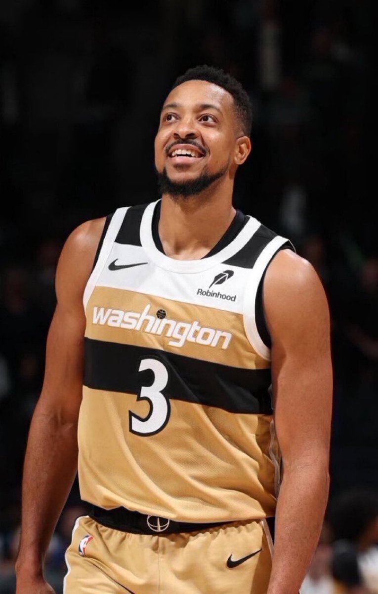 TheHoopCentral's tweet image. TRADE DETAILS:

Wizards receive:
Trae Young

Hawks receive:
CJ McCollum
Corey Kispert

(via @ShamsCharania)