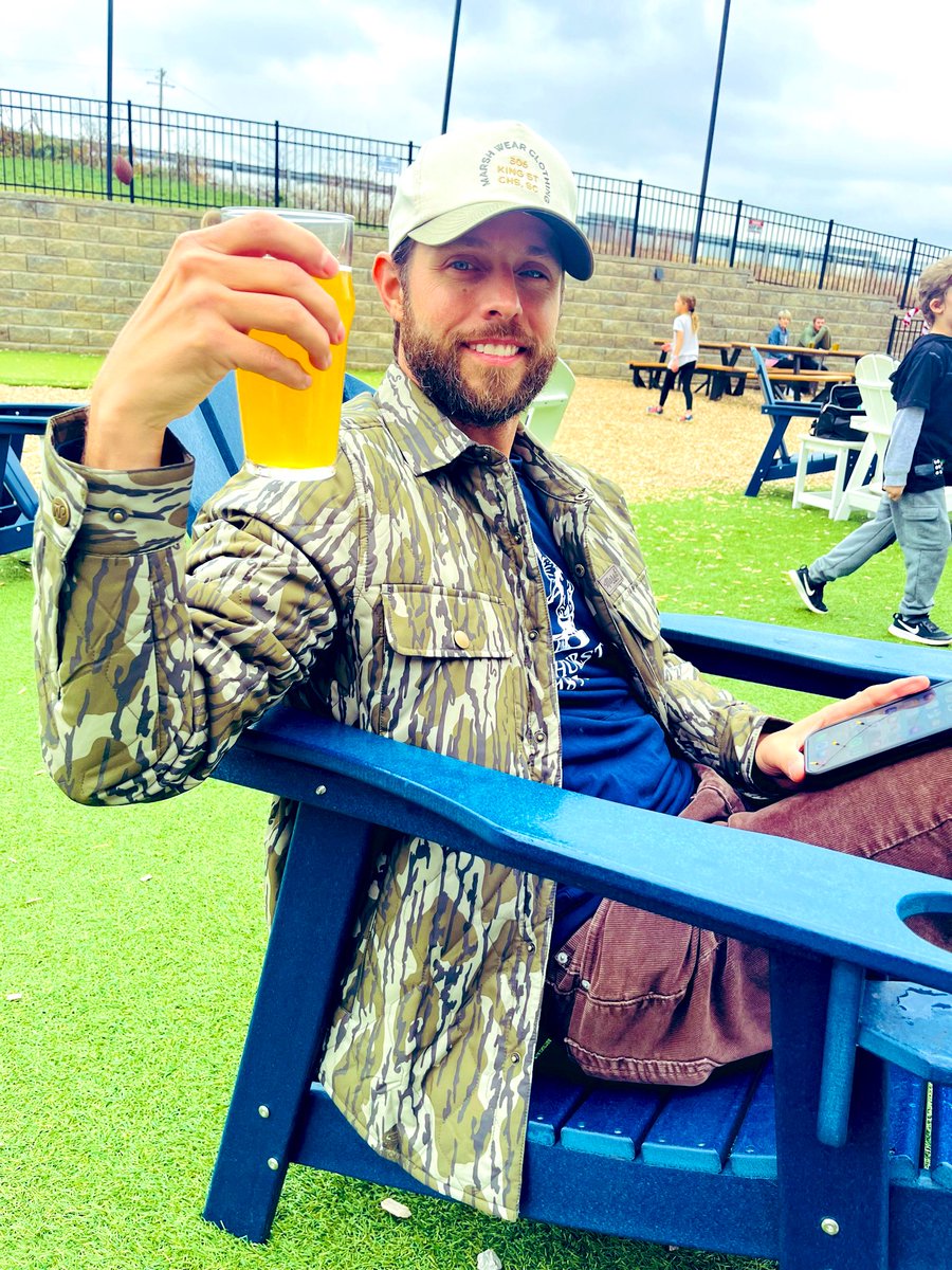 Just dropping a line to remind all single, hilarious, football loving ladies (bonus points if you’re a Dawgs fan that happens to love country music) that my brother <a href="/callme_raymond/">Ray Fulcher</a> is ~single~ and I want a sister. (He would kill me if he knew I posted this).