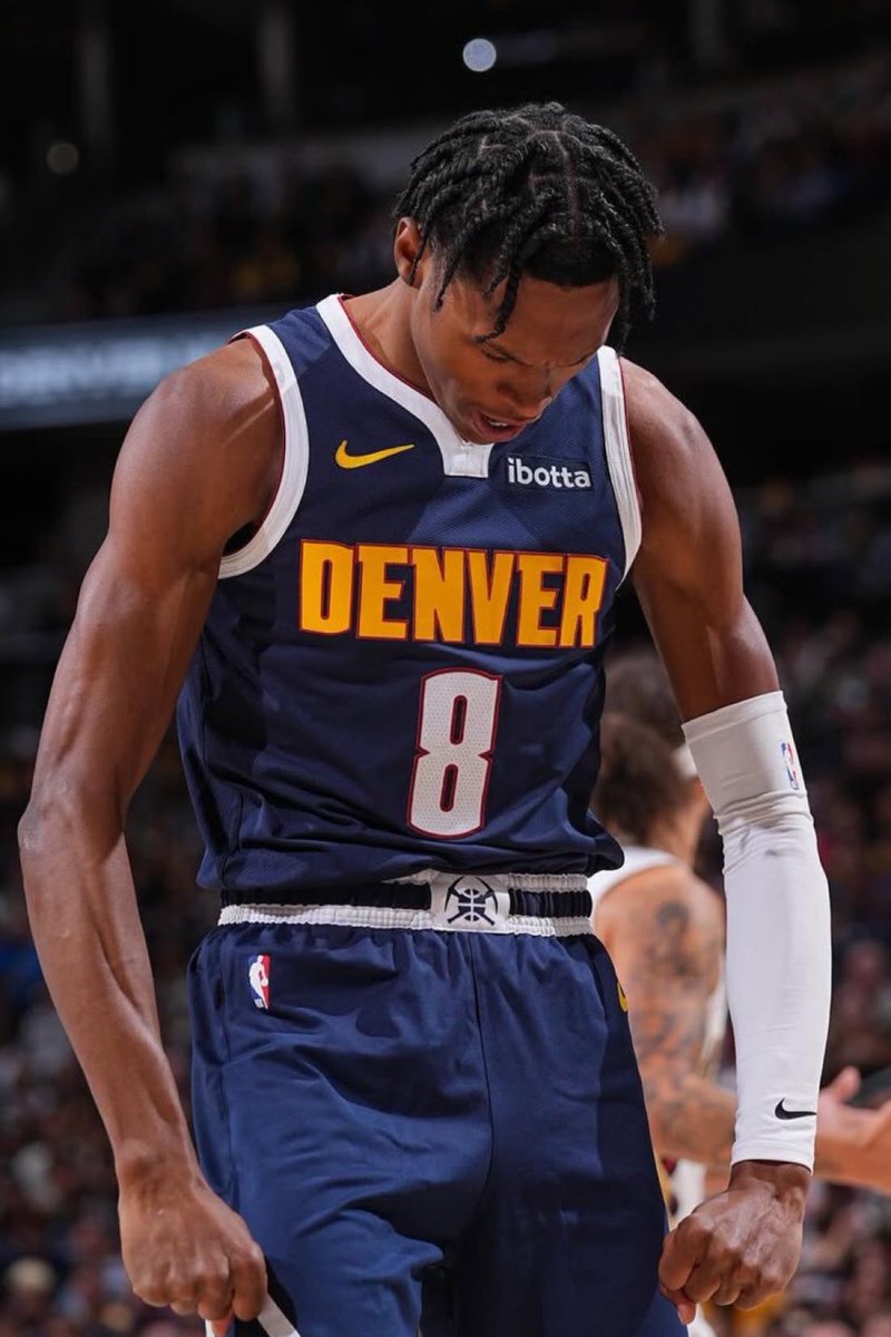 TheHoopCentral's tweet image. PEYTON WATSON TONIGHT:

30 POINTS
6 REBOUNDS 
2 ASSISTS 
2 BLOCKS
1 STEAL
10/15 FGM
6/7 3PM
37 MINUTES