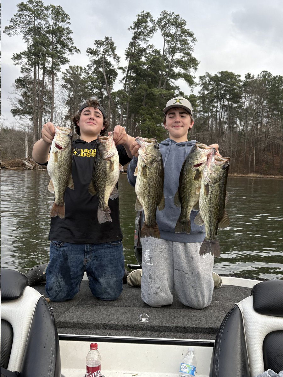 StXBassFish's tweet image. The Hagan brothers had a great trip to Lake Guntersville over the break!! Great stuff guys. Time on the water is a great teacher, especially when it is on a legendary lake!!