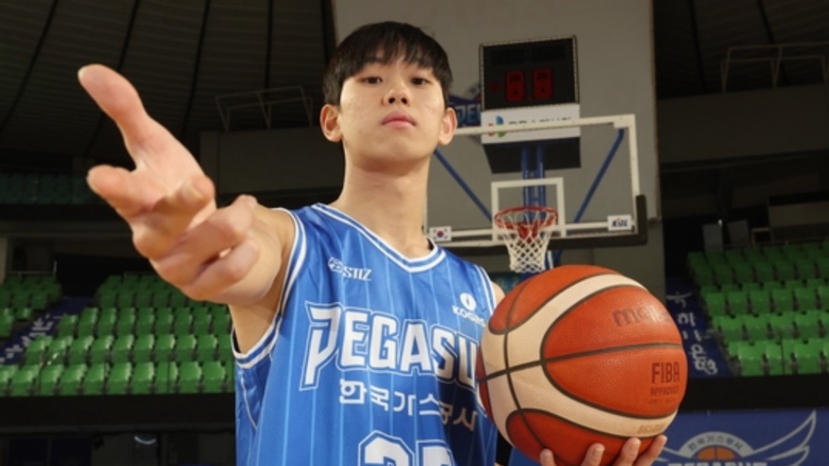 챙 (@chaeng123486) on Twitter photo 