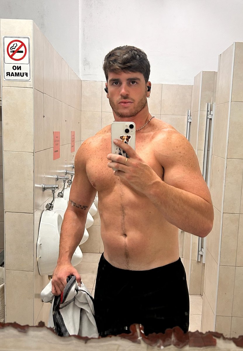 santiagoelissalt tweet media