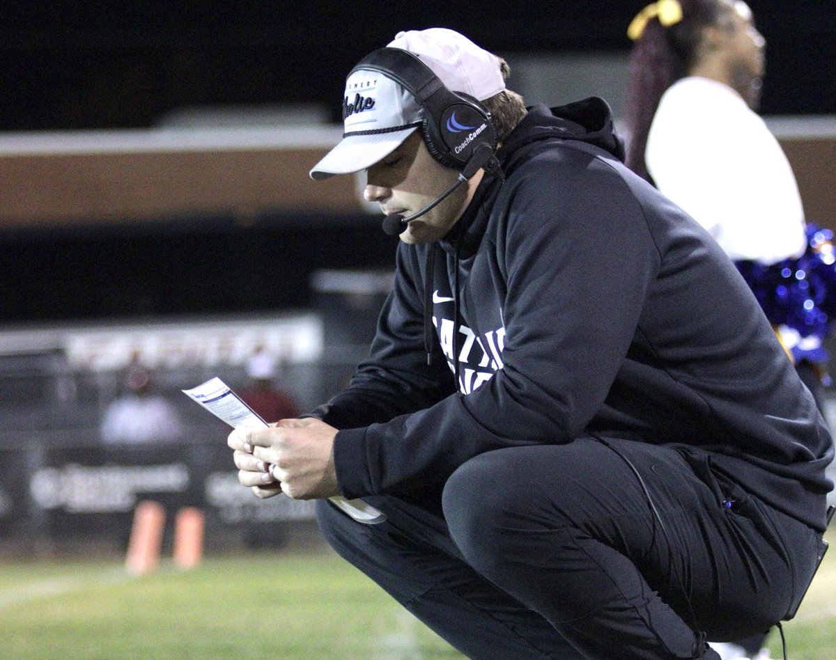 GreerNewsSports's tweet image. Being back at Byrnes was always a dream for Shuler Bentley. 🏈🗡️

Extremely grateful to sit with the Rebels’ new OC. 

We talked about the Duncan community, how his dad’s influence will be seen in his “HPO”, and the Rebels he can’t wait to work with:

➡️greernews.com/sports/high-po…