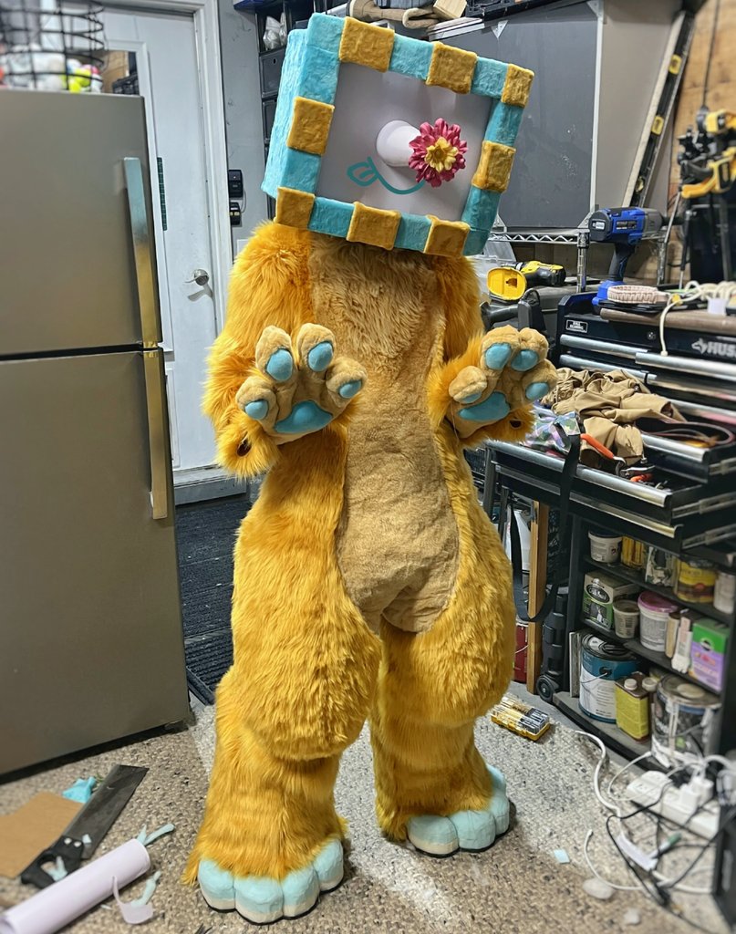 Sphinx Tenna cosplay is coming straight to MAGFEST 📺🐈 #DELTARUNE