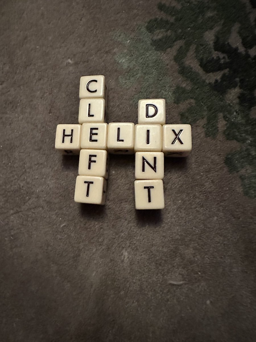 edwritez's tweet image. Fun. Q-Less 12 dice game. Roll ‘em, try to make a crossword.