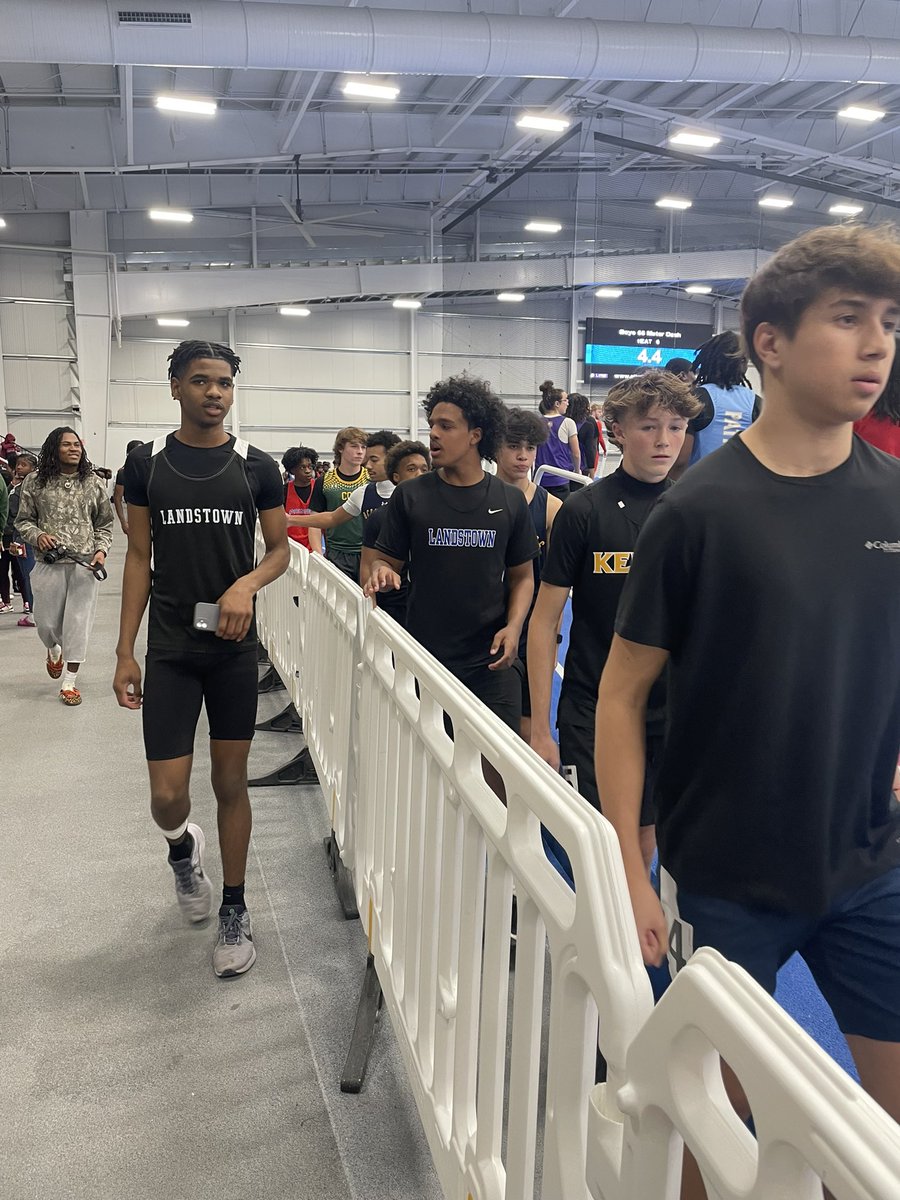MsPeeJay's tweet photo. Love to see so many @LandstownEagles  involved in our winter track and field program.  Soar Eagles, SOAR!! https://t.co/q91AixL47G