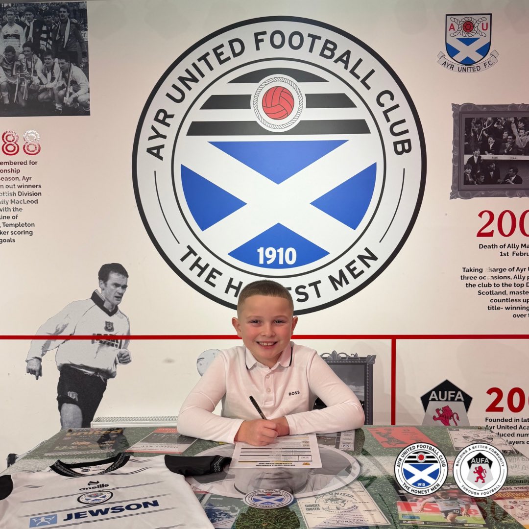 Congratulations to Lenny Murdoch who has signed for <a href="/AyrUnitedFC/">Ayr United</a> U10s 👏

Thanks to Lenny’s family and Irvine Meadow for the support!

Welcome to the Honest Men ⚽

#WeAreUnited