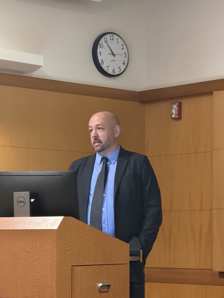 Andrew Higgins tweet media