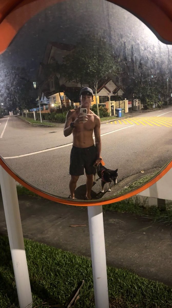 clonazspam's tweet image. 