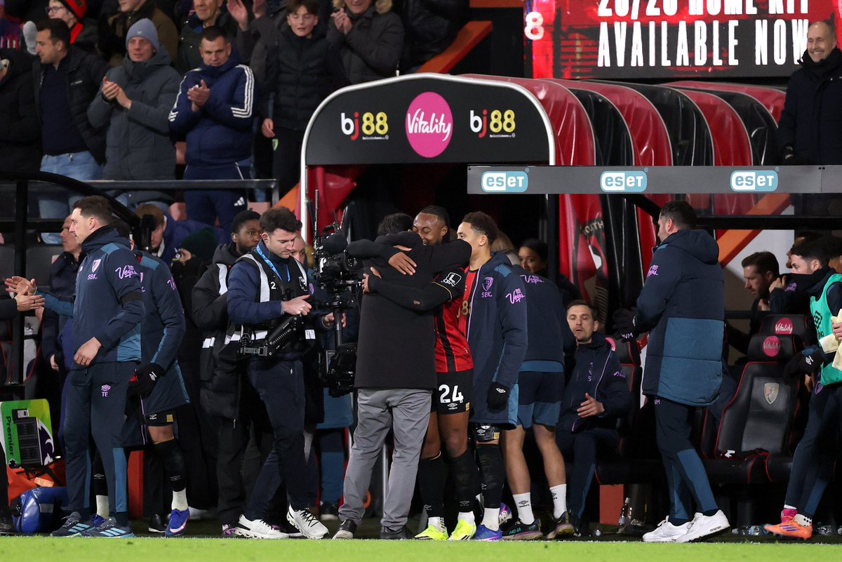 🚨👋🏾 Antoine Semenyo, becoming Man City player from tomorrow.

Andoni Iraola: “He deserved this moment, it’s a fairytale ending”.

“It’s not easy to do what he has done, because most of the players would have done differently”.